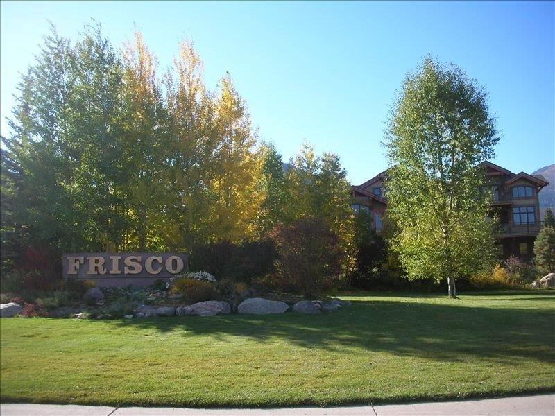 Crossroads Condominiums Summit Mountain Rentals